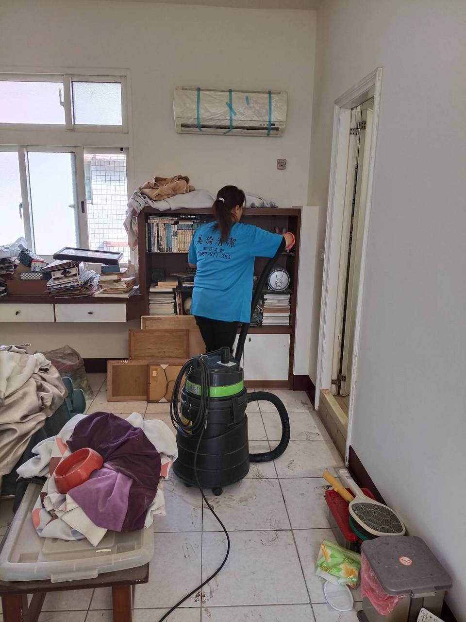 ���ƥ��M�䤽�q