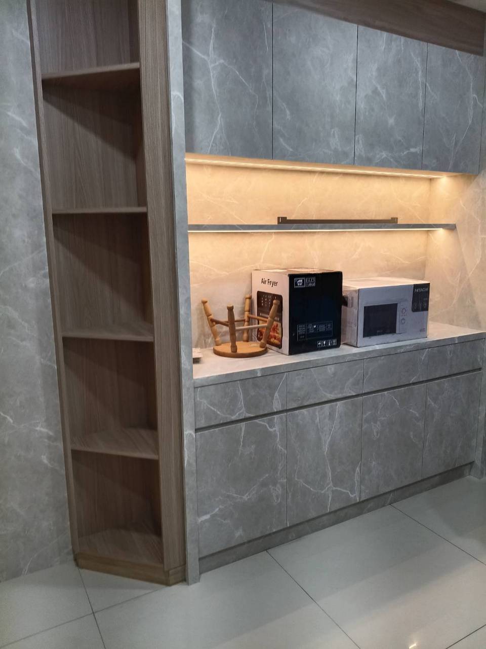 ���ƩM���M�䤽�q